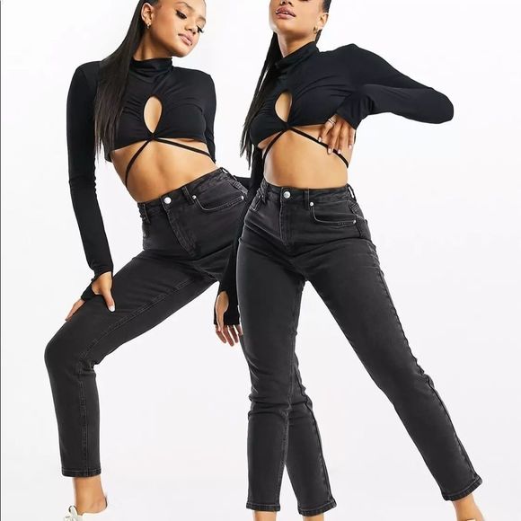 ASOS DESIGN Hourglass high rise farleigh 'slim' mom jeans in washed black - Picture 3 of 10